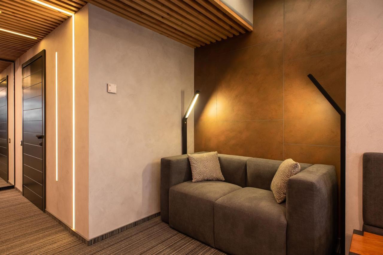 Mojo Boutique Hotel Lutsk Exterior photo