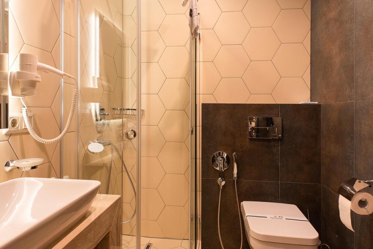 Mojo Boutique Hotel Lutsk Exterior photo