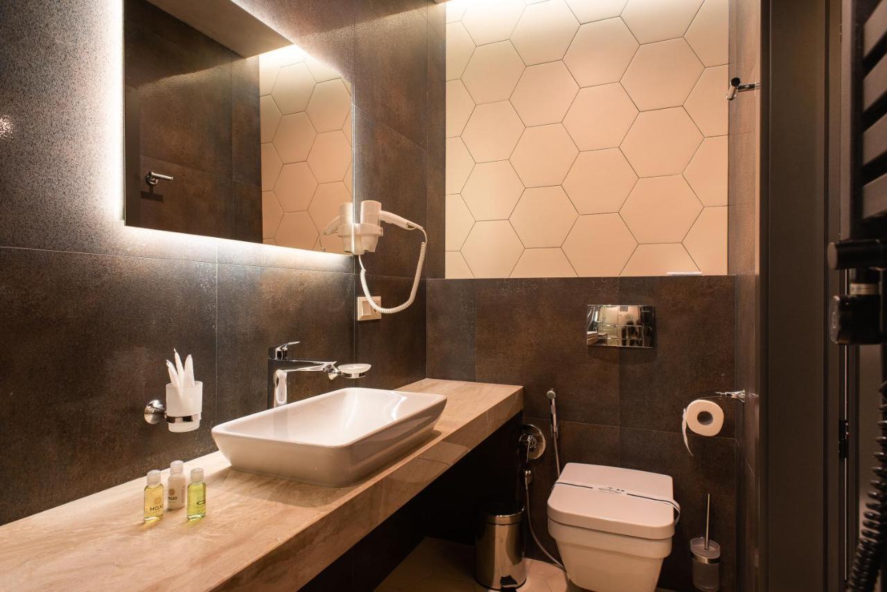 Mojo Boutique Hotel Lutsk Exterior photo